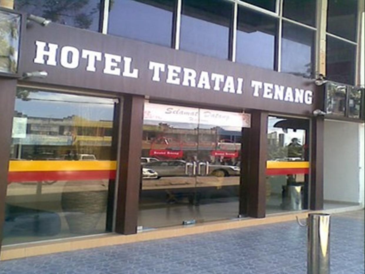 Hotel Teratai Tenang Куала Теренгану Екстериор снимка